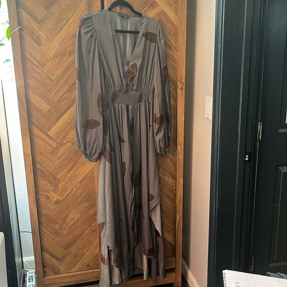 Grade & gather satin maxi asymmetrical hem - Picture 2 of 4